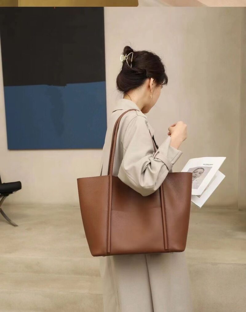 TOTE HANDBAG - Image 4