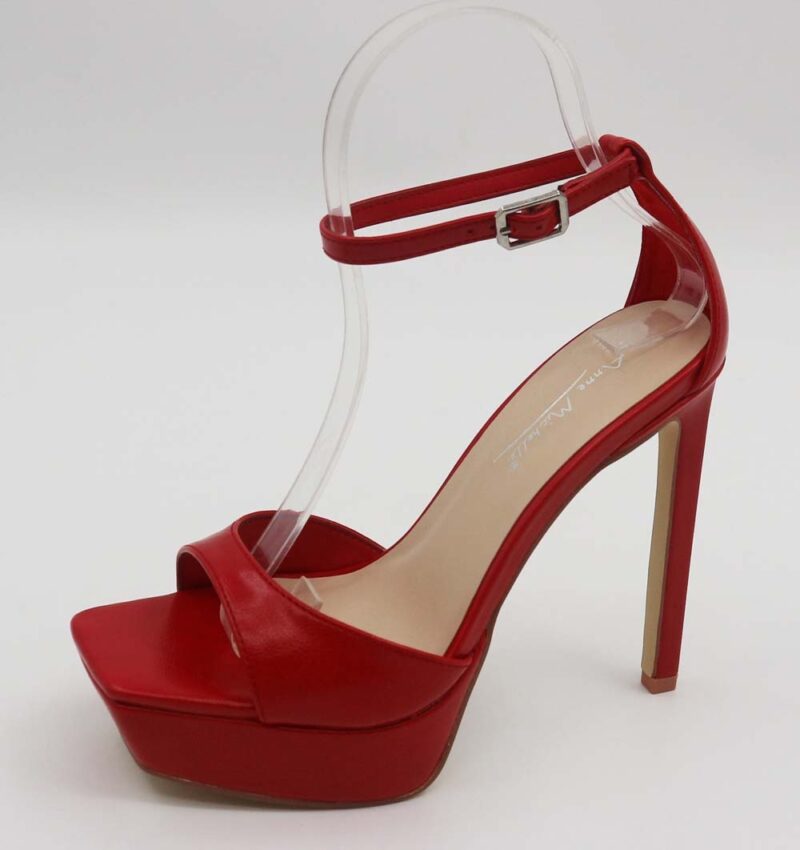 SANDAL
