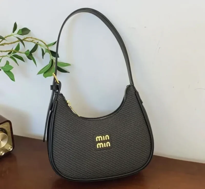SHOULDER BAG