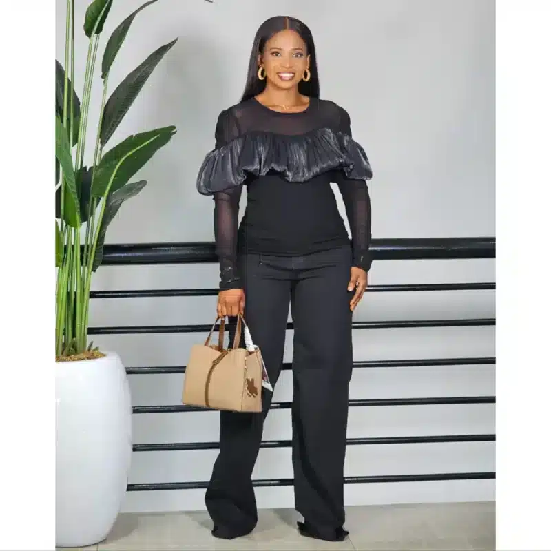 LONG SLEEVE MESH CHEST CAPE TOP - Image 4