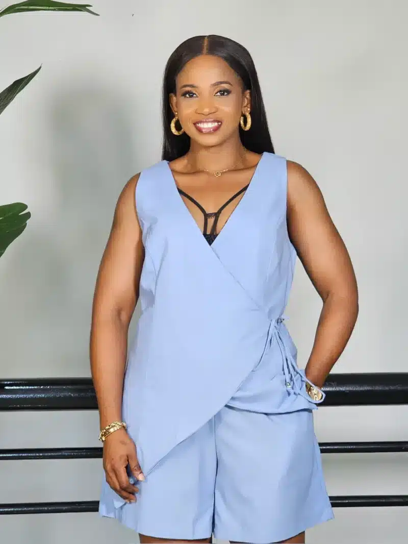 SLEEVELESS WRAP TOP & SHORT SET - Image 3