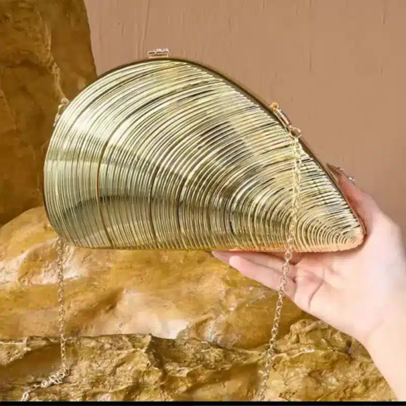 SEA SHELL SHAPE CLUTCH BAG - Image 2