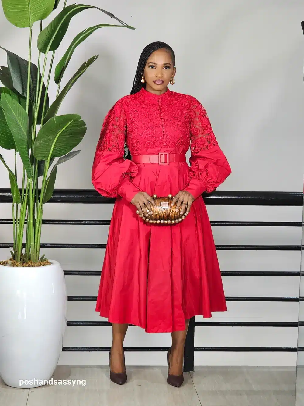 LACE INSERTED BUBBLE SLEEVE FLARE DRESS