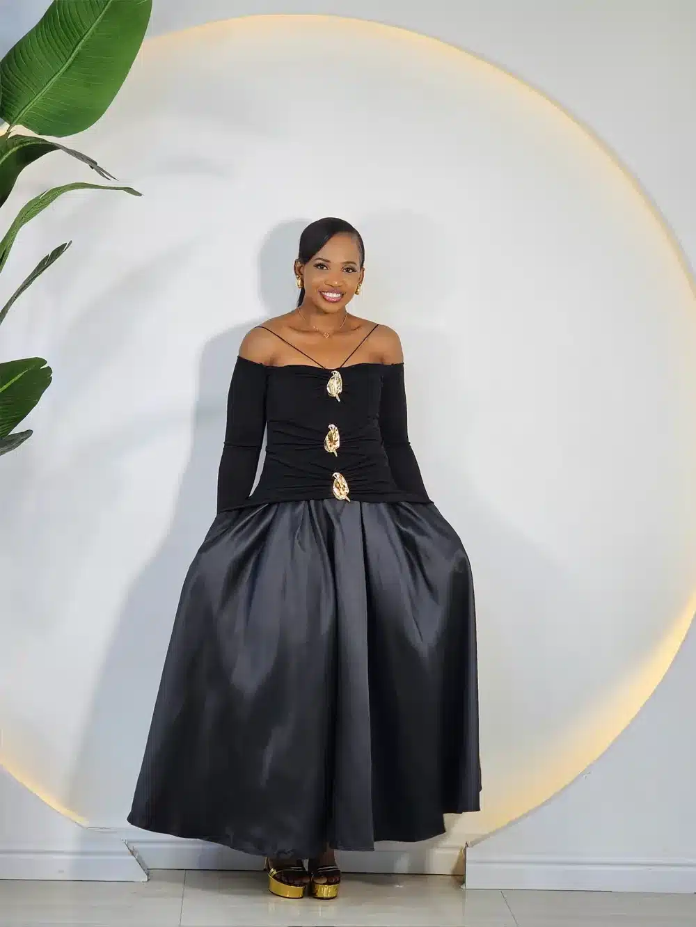 BROOCH FRONT BROOCH SKATER DRESS