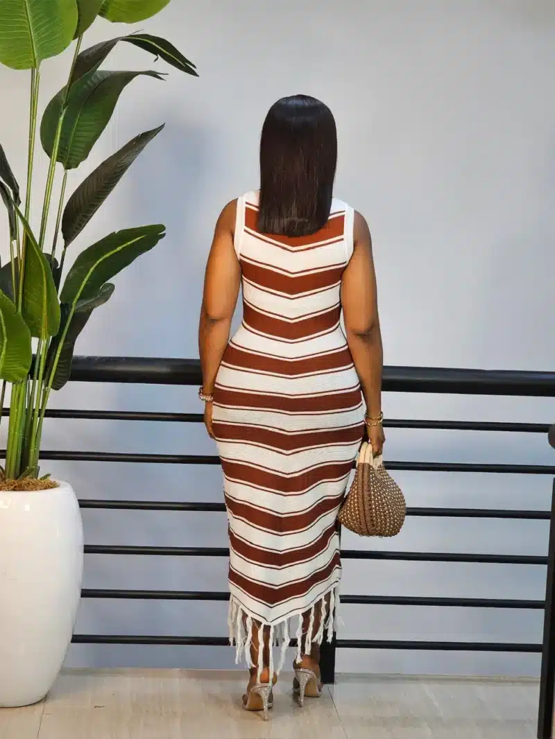 2 TONE KNIT FRINGE HEM DRESS - Image 4