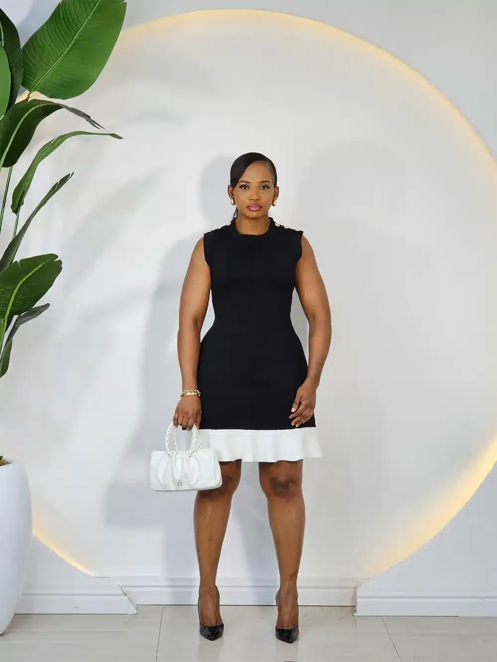 BANDAGE BUTTON SHOULDER HEM DRESS