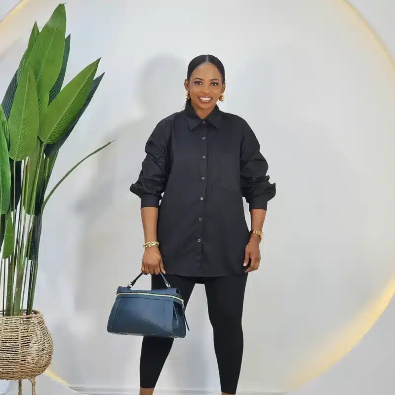 OPEN BOW BACK BAGGY SHIRT
