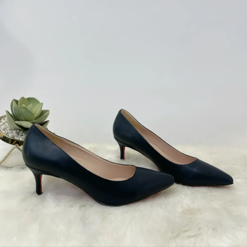 LEATHER KITTEN HEEL COURT SHOE - Image 3