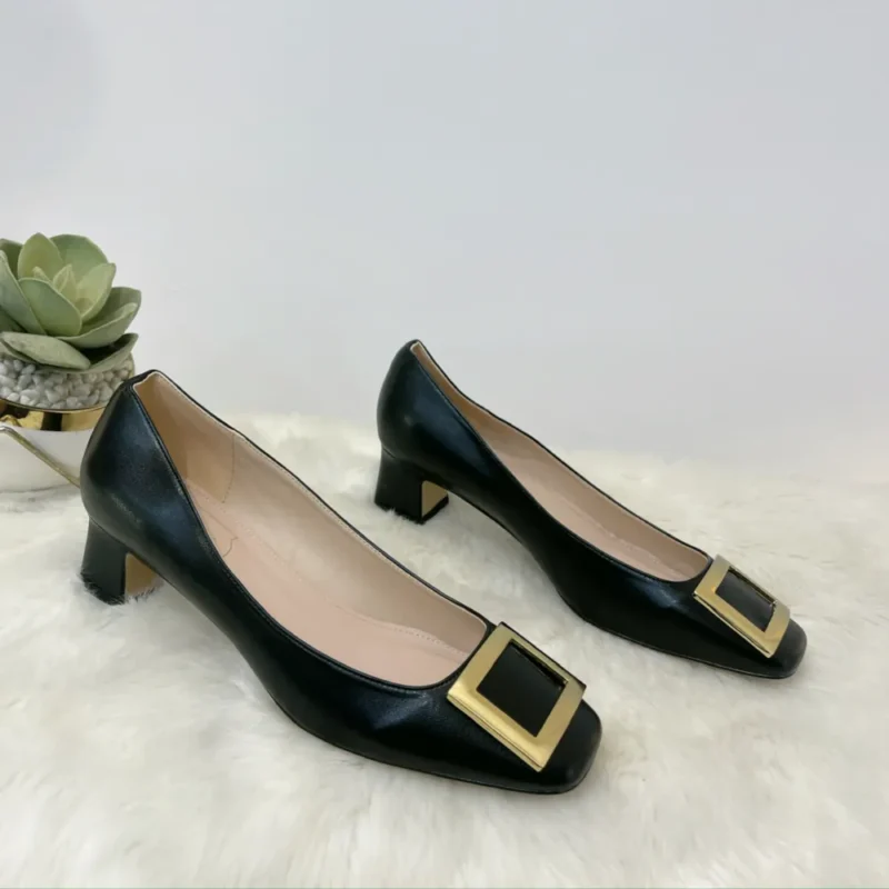 BLOCK HEEL TOP BROOCH COURT SHOE - Image 2