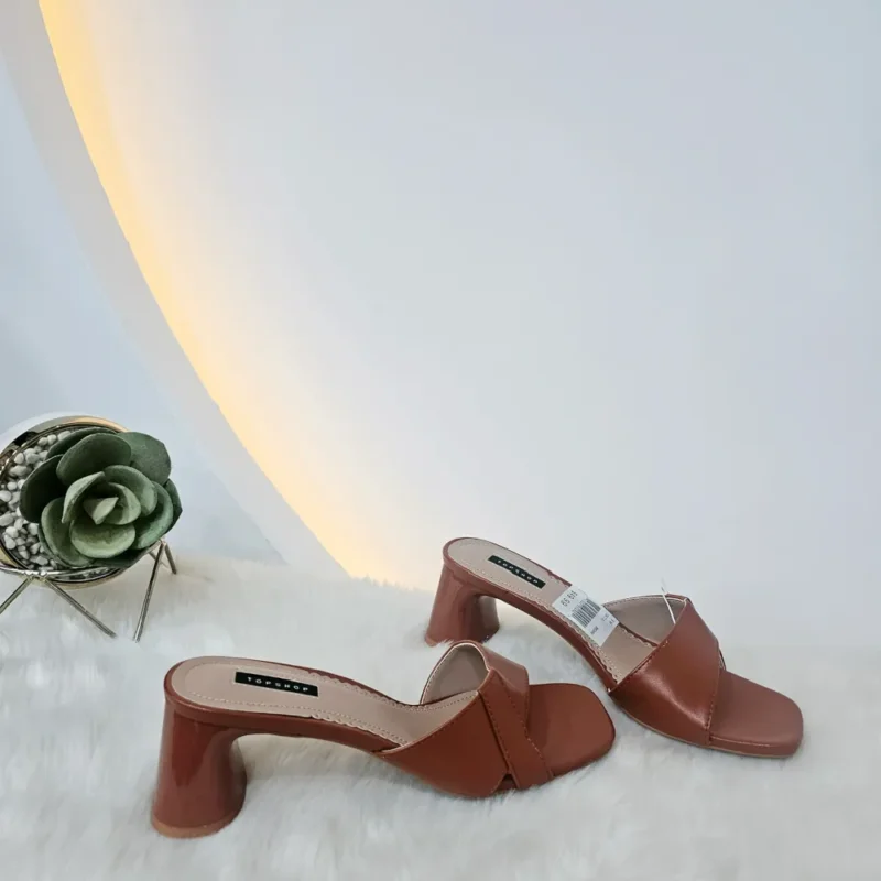 BLOCK MULE SANDALS
