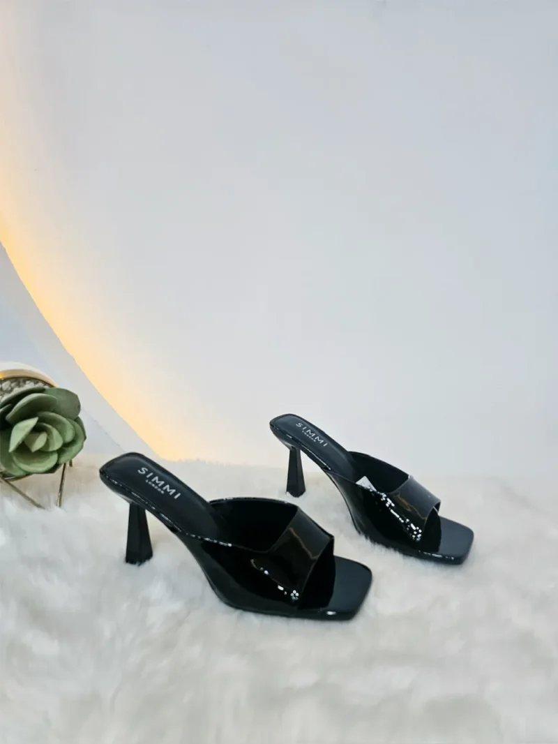 PATENT MULE SLIPPERS - Image 2