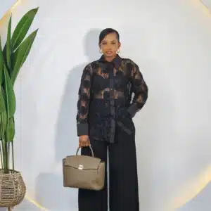 LACY ROSE PATCH LONG SLEEVE SHIRT - Image 3