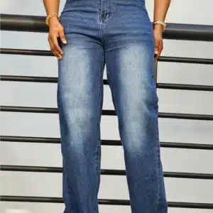 STRAIGHT CUT JEAN