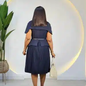 DETACHABLE CAPE PLEATED DRESS - Image 7