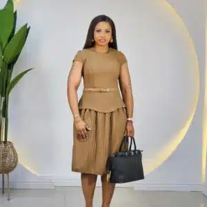 DETACHABLE CAPE PLEATED DRESS - Image 8