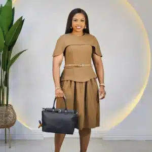 DETACHABLE CAPE PLEATED DRESS - Image 2