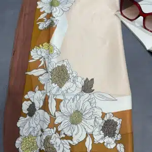 SELECT PRINT MEDIUM SIZE SCARF - Image 2