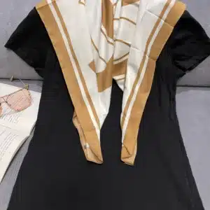 SELECT PRINT MEDIUM SIZE SCARF