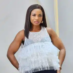 SLEEVELESS LACE LAYER TOP - Image 2