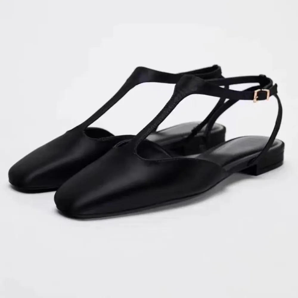 COVER STRAP FLAT SANDALS