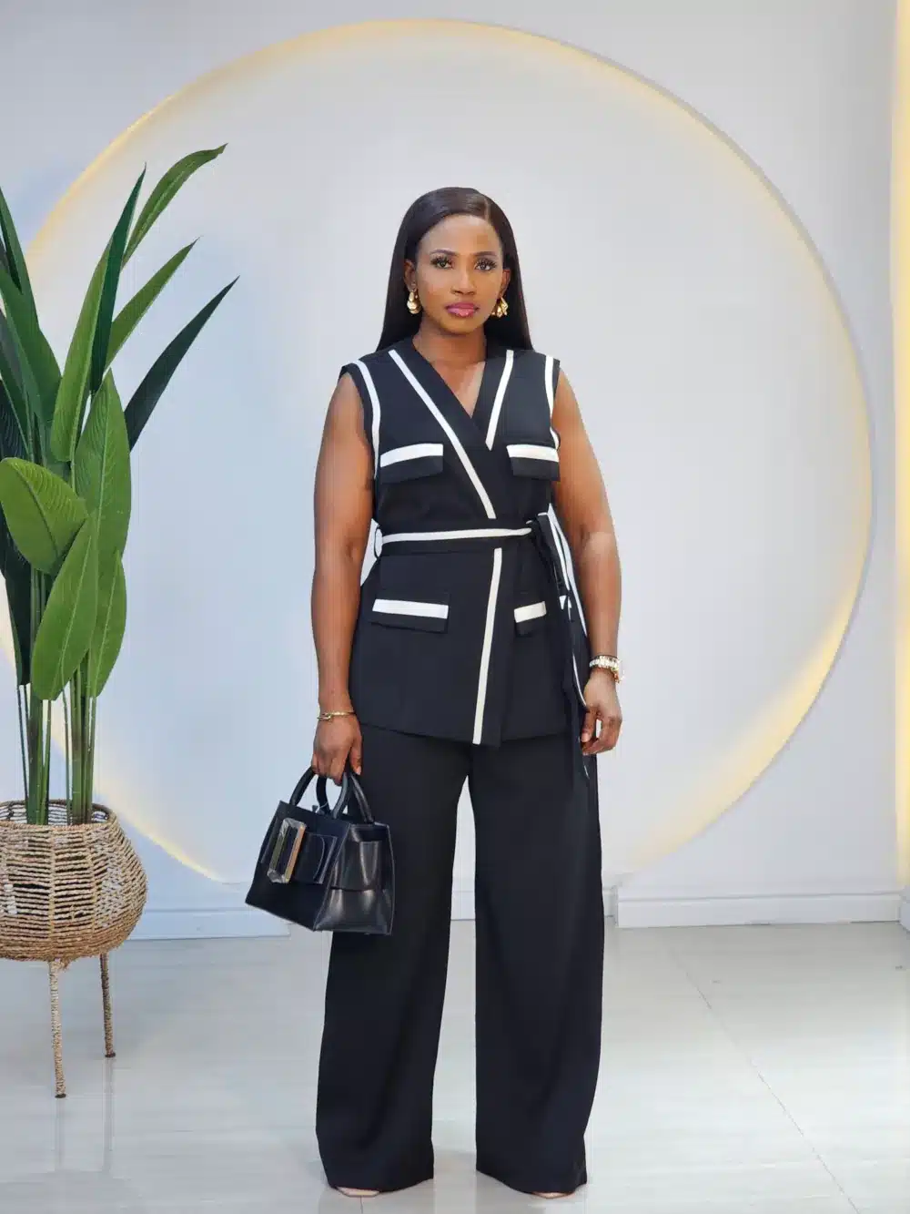 BLACK TRIM SLEEVELESS BLAZER & PANT SET