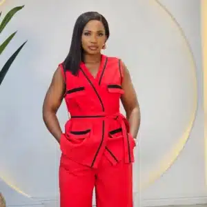 BLACK TRIM SLEEVELESS BLAZER & PANT SET - Image 5