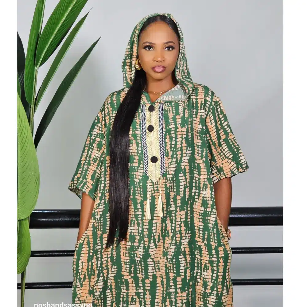 PRINT HOODY ABAYA - Image 3