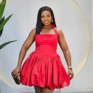 SHORT BUBBLE HALTER NECK DRESS - Image 4