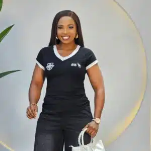 V NECK 95 INSCRIBED TOP - Image 5