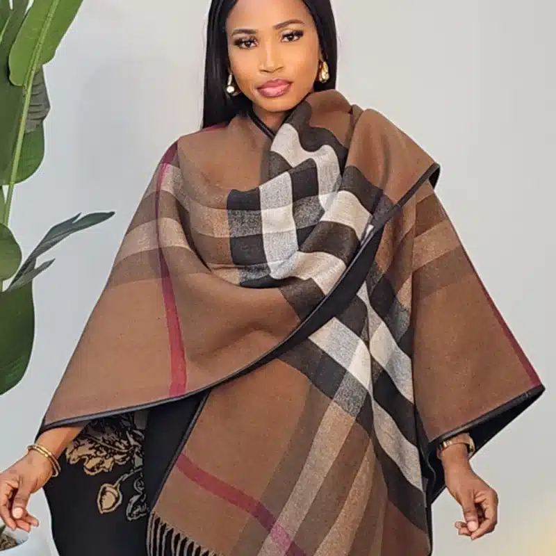 DOUBLE SIDE BURBERRY INSCRIBED FRINGE THROW ON 2411