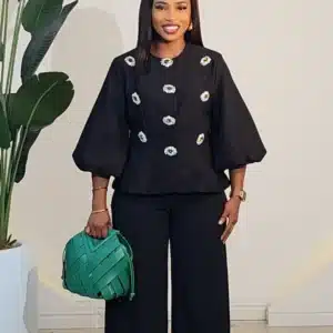 MULTIPLE BROOCH FRONT BUBBLE SLEEVE TOP 629