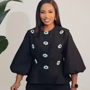 MULTIPLE BROOCH FRONT BUBBLE SLEEVE TOP 629 - Image 3