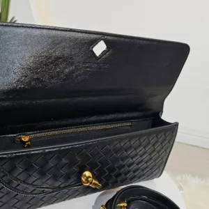 RECTANGULAR BOTTEGA HANDLE CLUTCH B1893 - Image 7