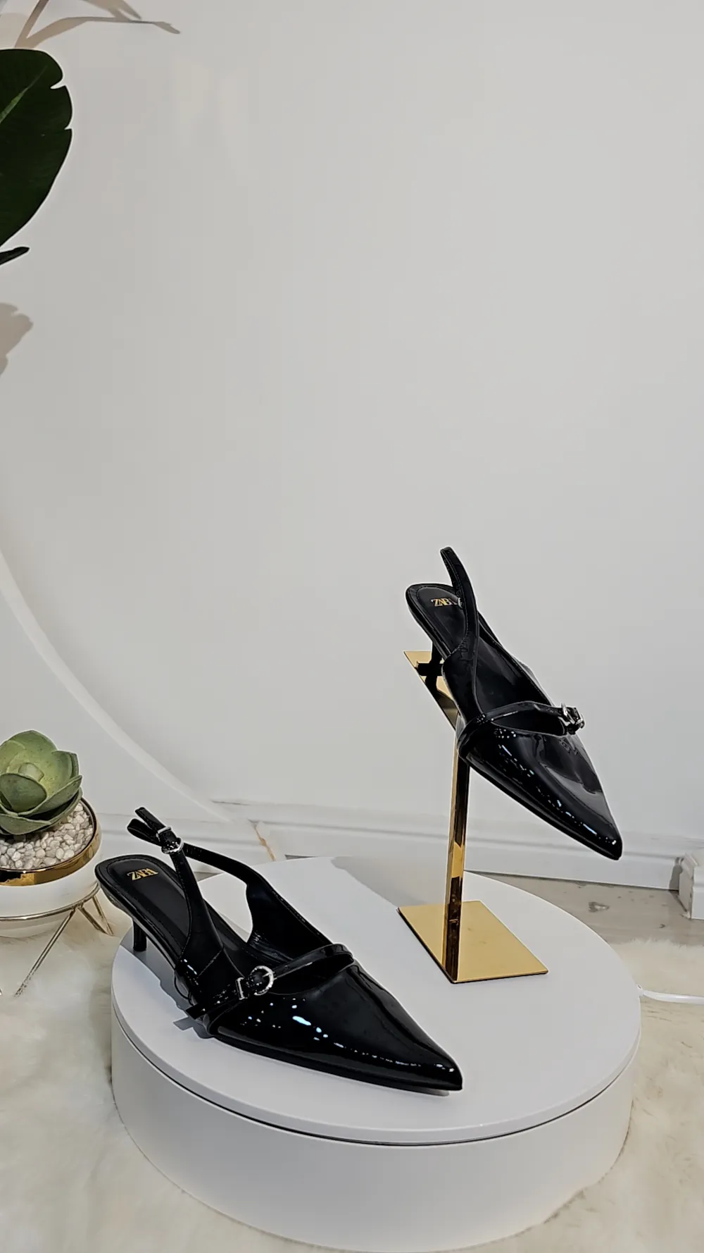 KITTEN BUCKLE COVER FRONT TOP SLING SHOE 5630-1