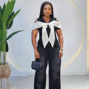 2-TONE COLD SHOULDER TOP 25070