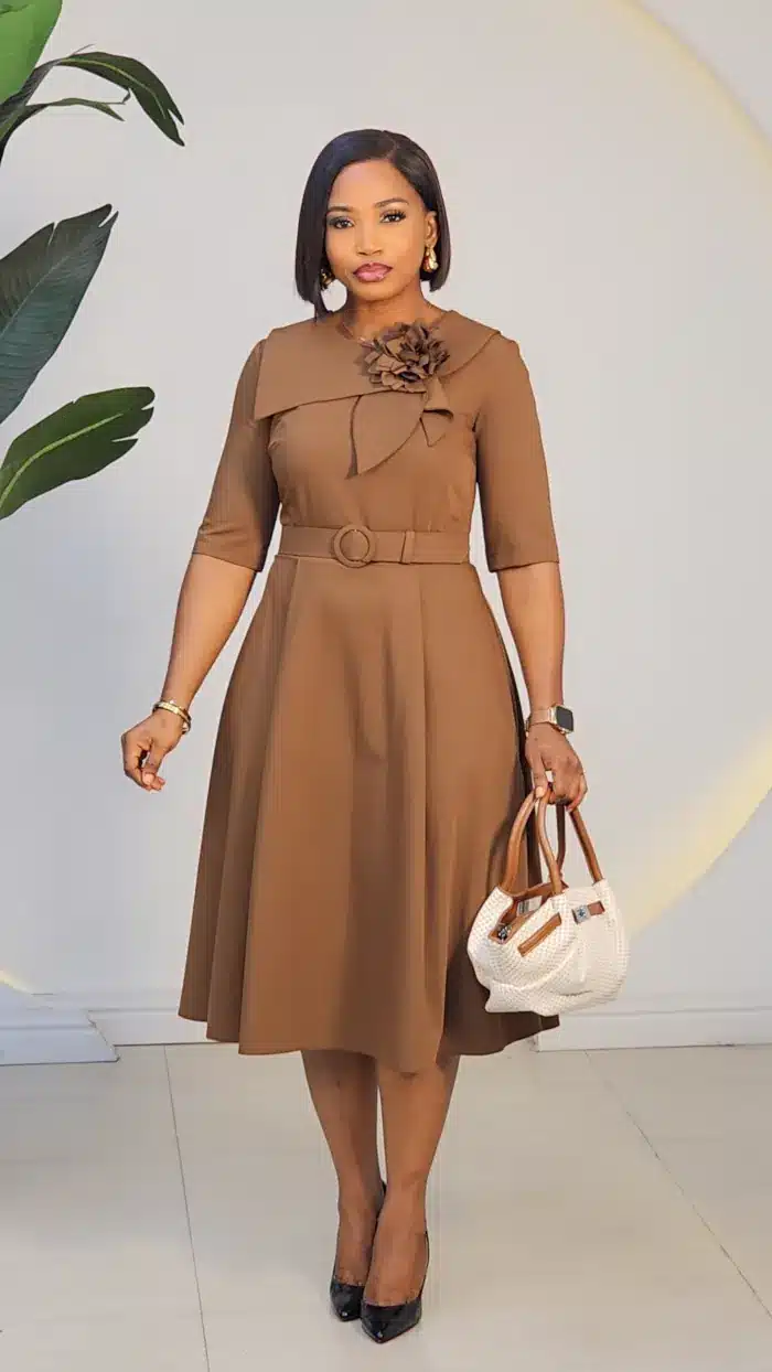NECK ROSE DETAIL FLARE DRESS 6562