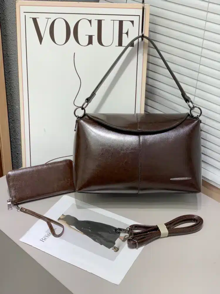 SHINNY LEATHER SHOULDER BAG TL703