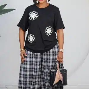 FRONT EMBROIDERY PATCH TSHIRT 82510 - Image 3
