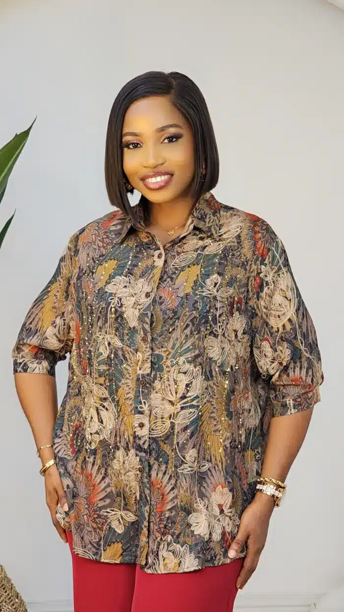 SHORT SLEEVE STUD FRONT EMBROIDERY SHIRT 598